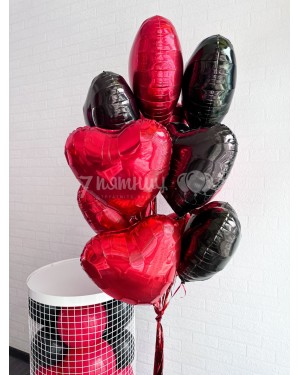 Букет из красных и черных сердец 45 см