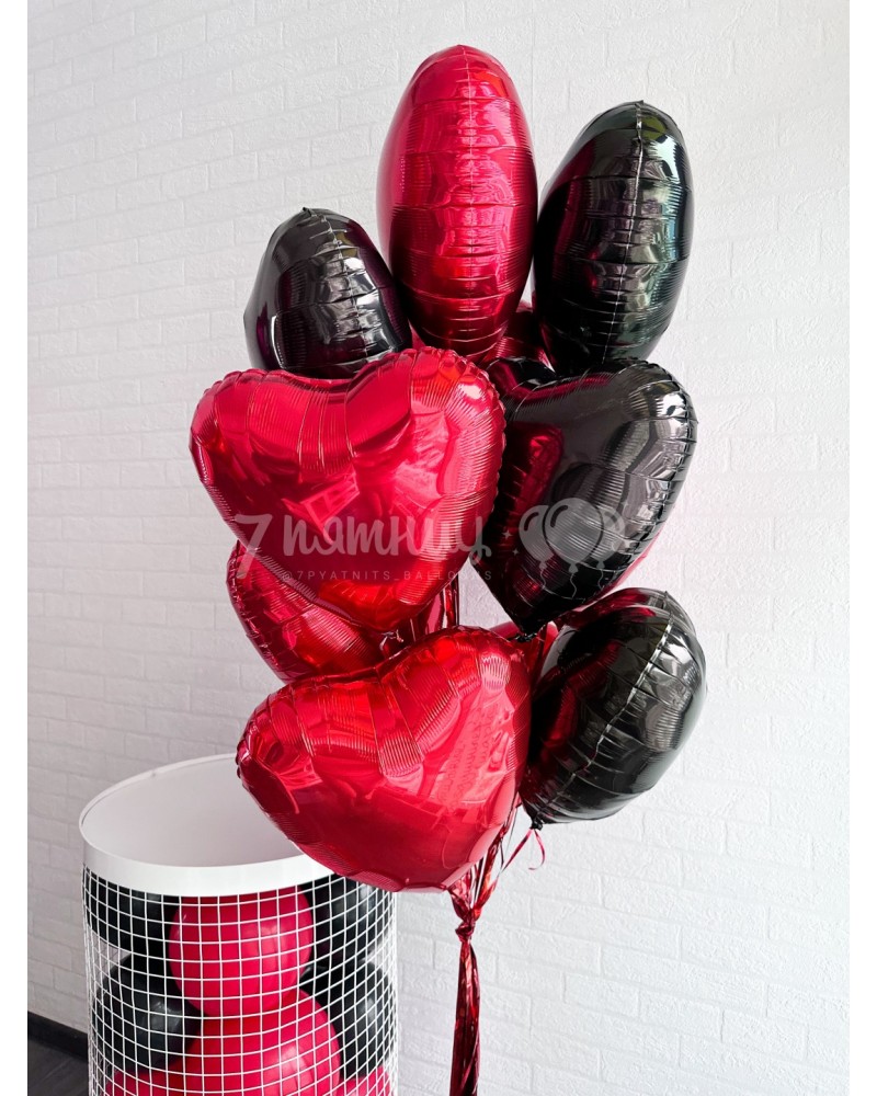 Букет красных и черных сердец