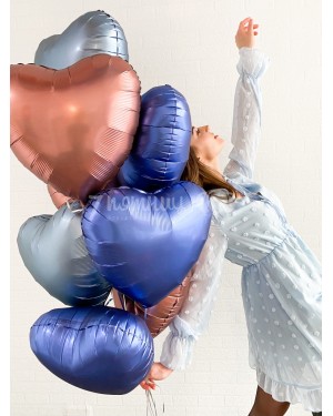 Воздушные сердца для него