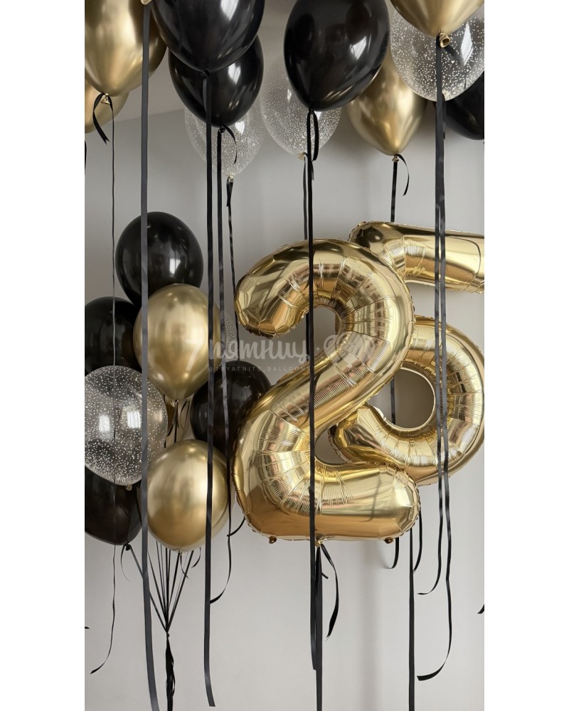 Золотые и черные шары с цифрами