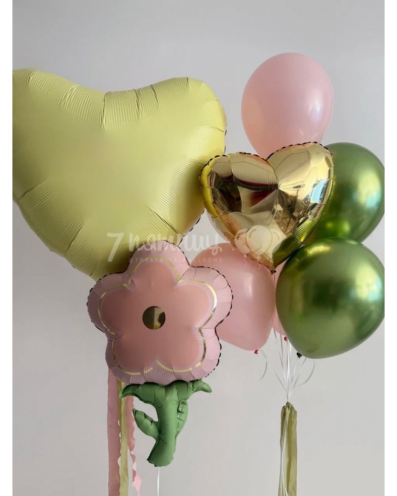 Нежный набор шаров для девушки с Цветочком и большим сердцем