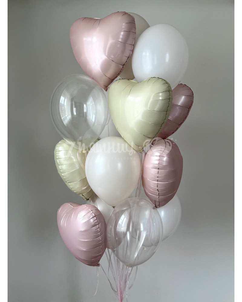 Розовые и бежевые воздушные шары для девушки